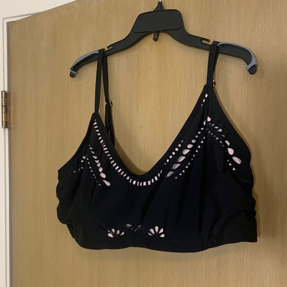🖤🖤SUPER SOFT SWIM TOP🖤🖤